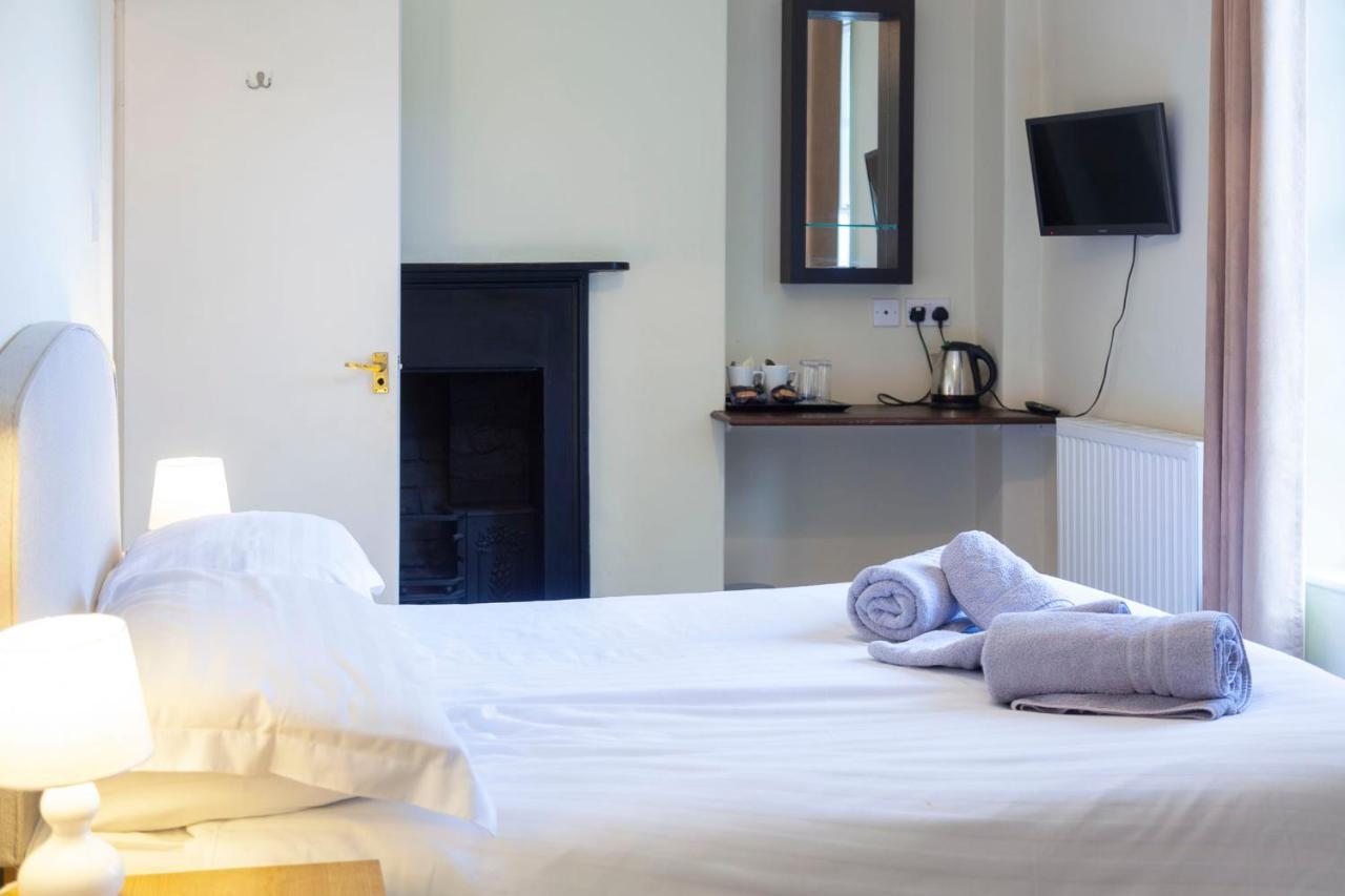 Bed and Breakfast The Great Western Abergavenny Exterior foto